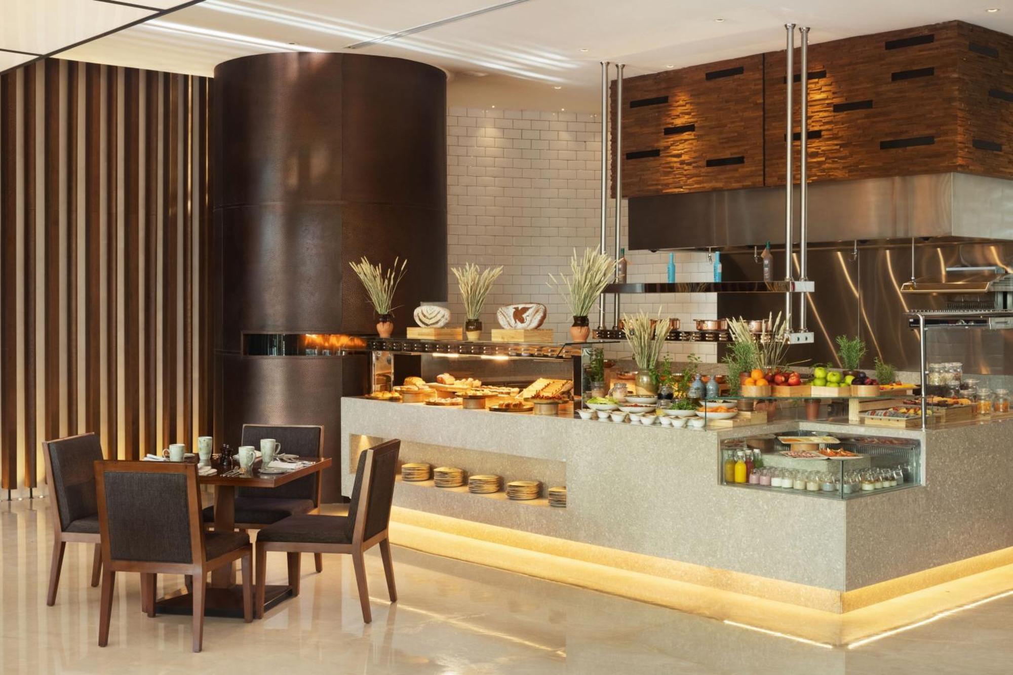 Jw Marriott Hotel Muscat Exterior photo