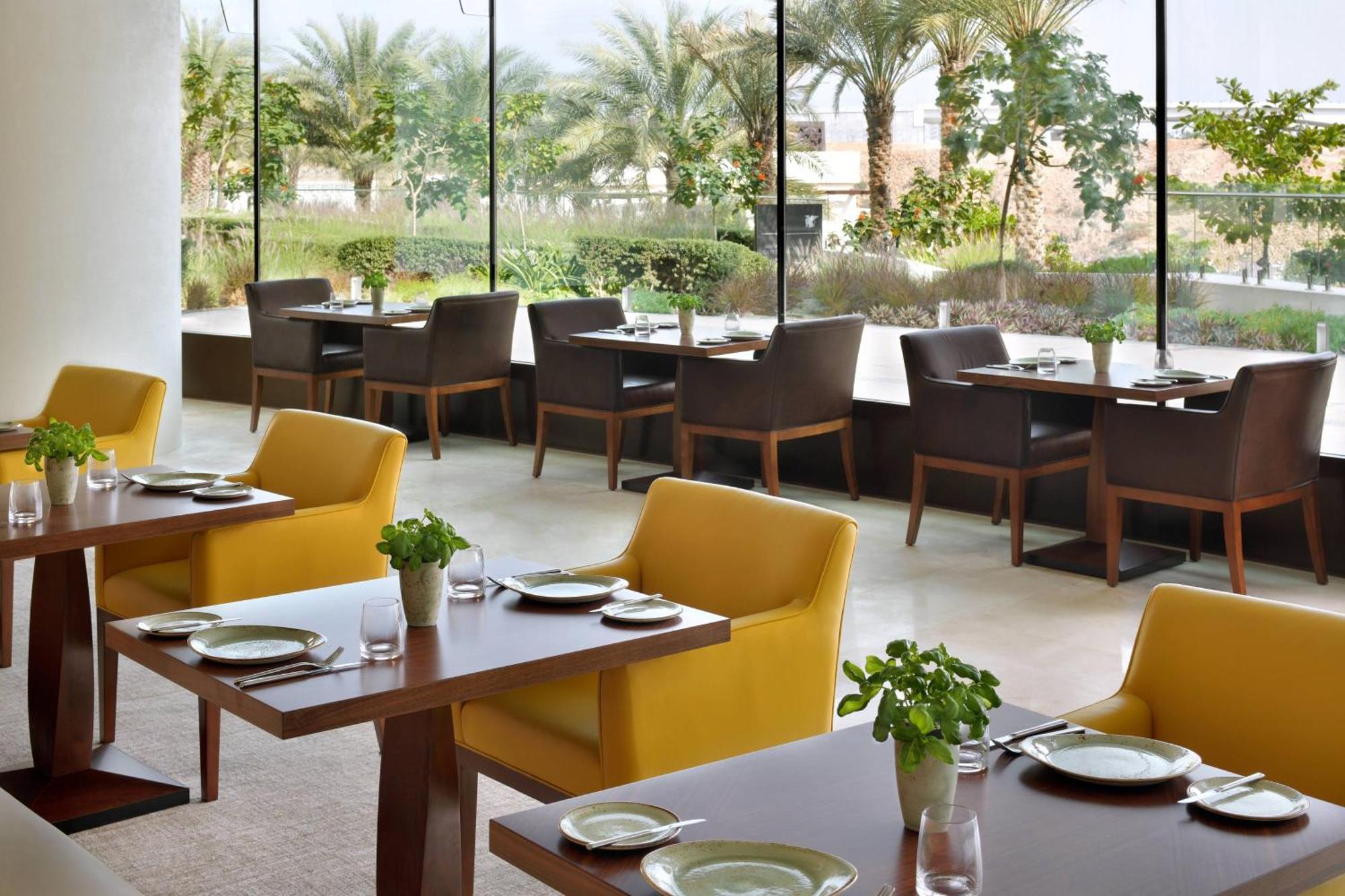 Jw Marriott Hotel Muscat Exterior photo