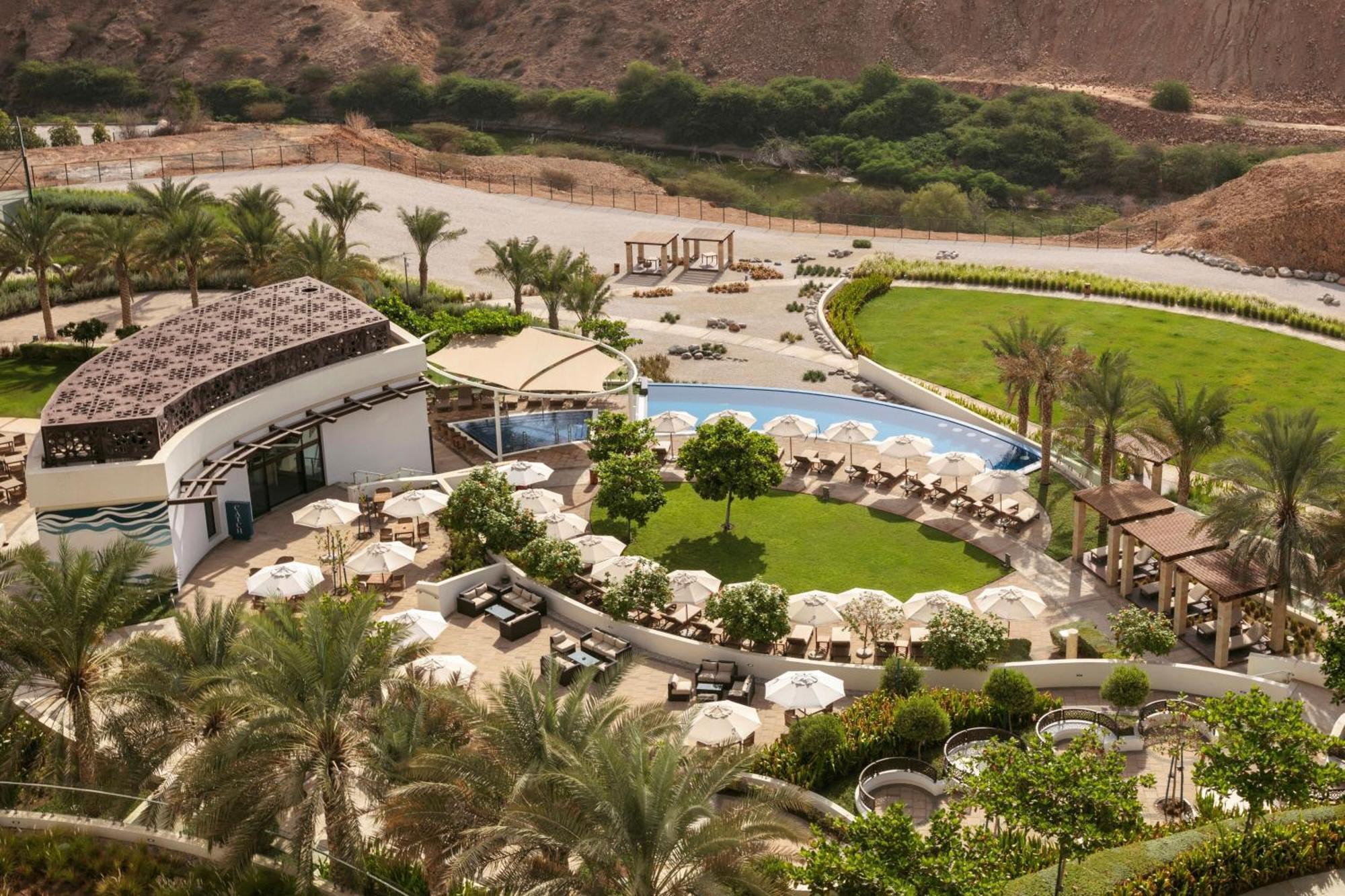 Jw Marriott Hotel Muscat Exterior photo